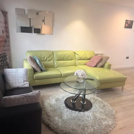 Apartament Modern Steps From Stadium And Train Station Bradford (West Yorkshire)