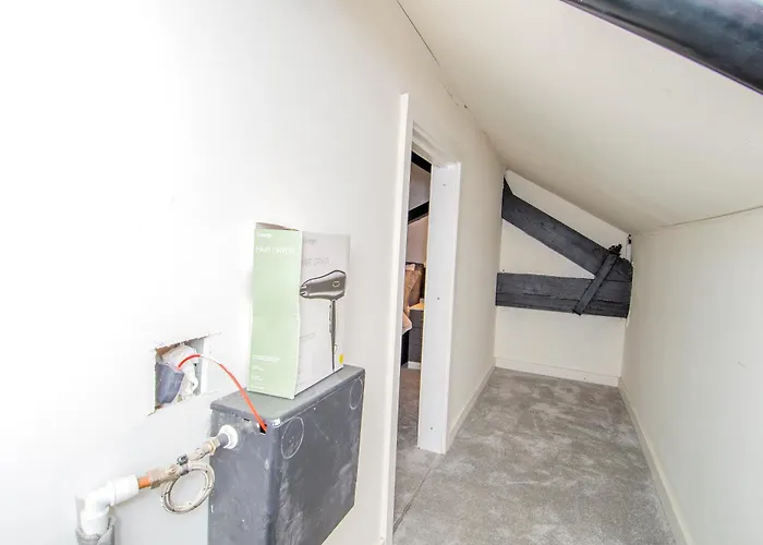 Sampaul Apartment Bradford (West Yorkshire)